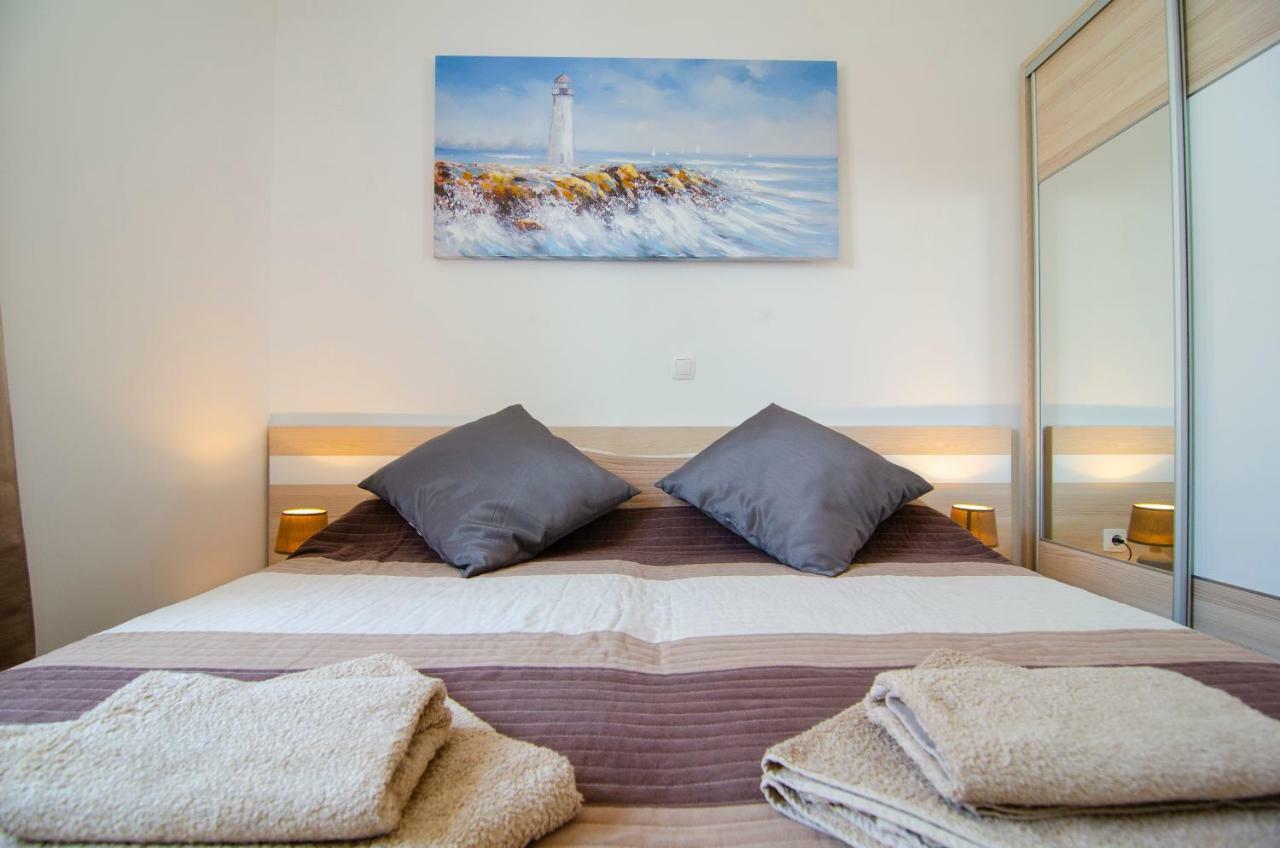 Apartament Sara *