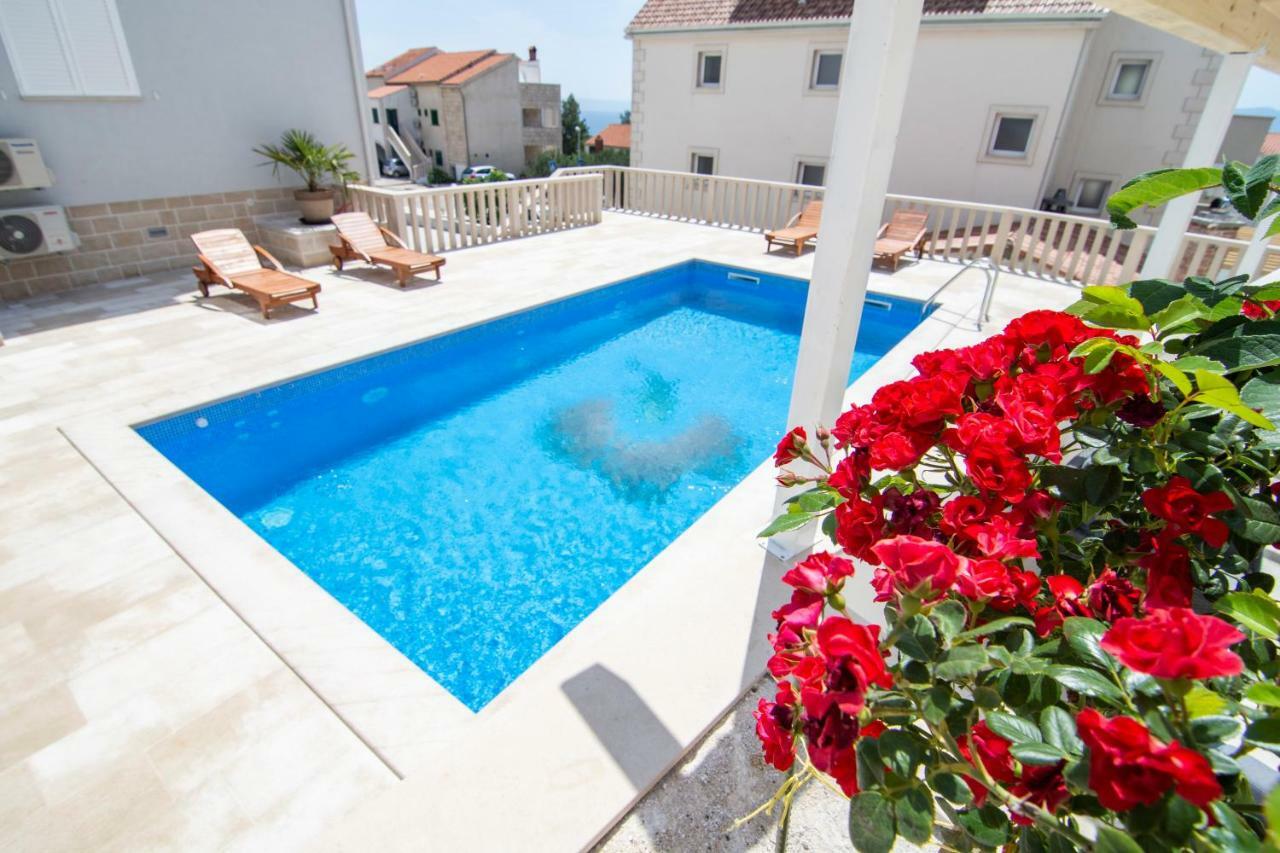 Apartament Sara Bol