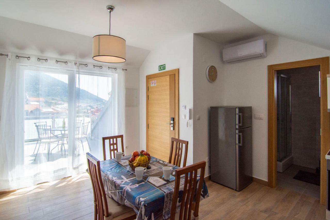 Apartament Sara *