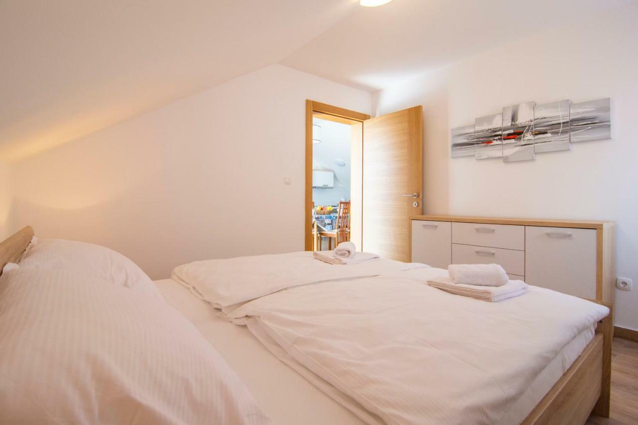 Apartament Sara